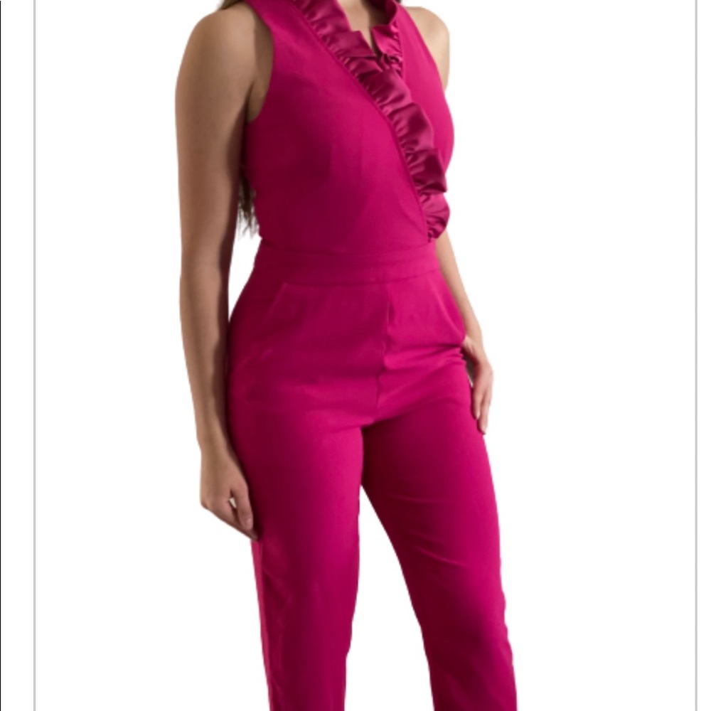 Jumpsuit Tina Turk pink lady ruffle collar